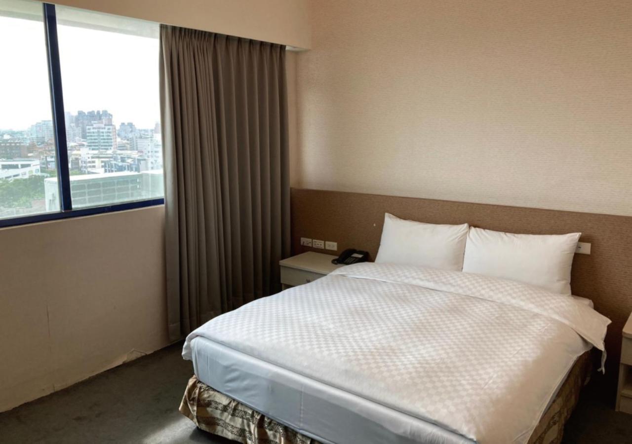 צ'יאיי סיטי Shun-Yi Business Hotel מראה חיצוני תמונה