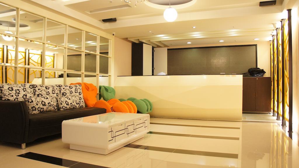 צ'יאיי סיטי Shun-Yi Business Hotel מראה חיצוני תמונה