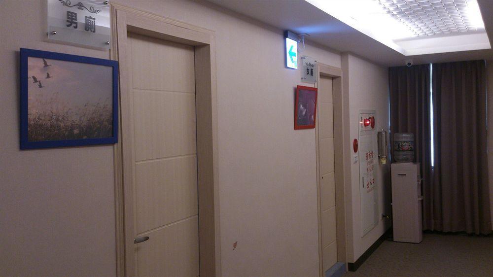 צ'יאיי סיטי Shun-Yi Business Hotel מראה חיצוני תמונה