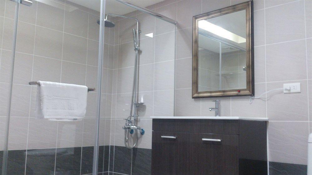 צ'יאיי סיטי Shun-Yi Business Hotel מראה חיצוני תמונה