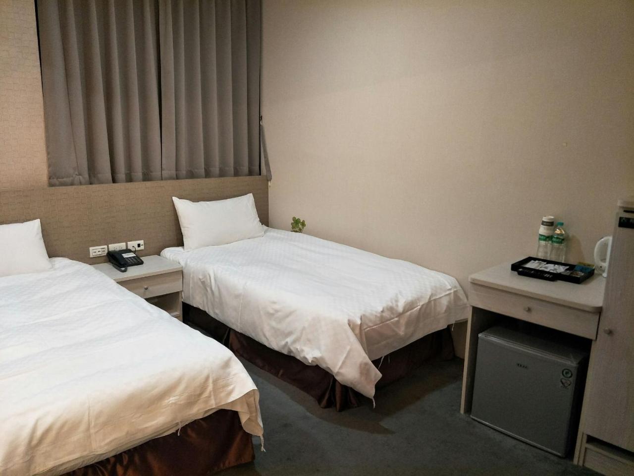 צ'יאיי סיטי Shun-Yi Business Hotel מראה חיצוני תמונה